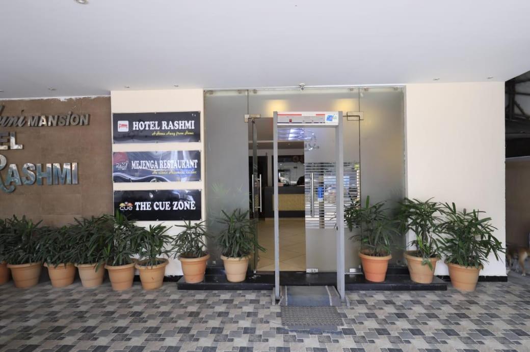 Hotel Rashmi Guwahati Ngoại thất bức ảnh