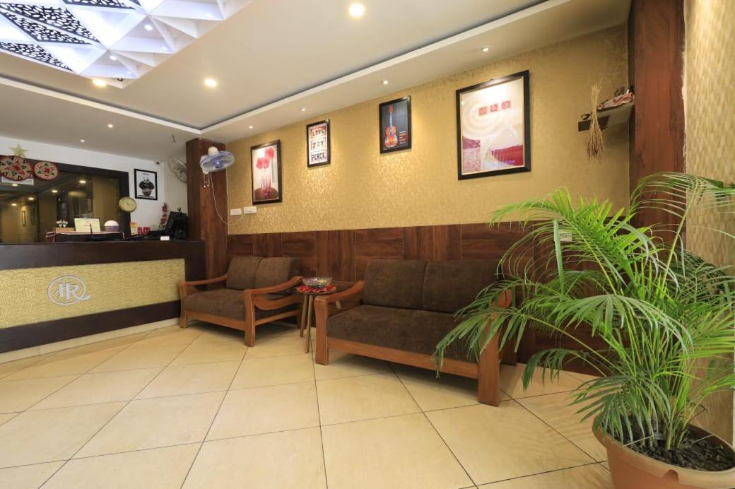 Hotel Rashmi Guwahati Ngoại thất bức ảnh